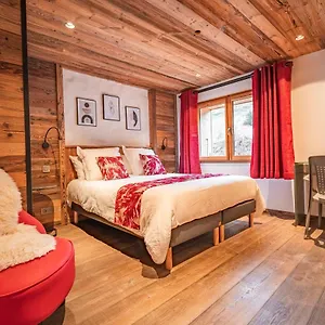 Chalet Charming Bed And Breakfast Bed & Breakfast